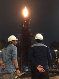 Tim dari PT Perusahaan Gas Negara Tbk saat menguji coba penyalaan kauldron Bilah Nusantara beberapa waktu lalu. PGN turut berkontribusi dalam penyalaan kauldron di dalam dan luar area GBK dengan menyalurkan gas bumi dalam bentuk CNG sepanjang pelaksanaan Asian Games hingga 2 September mendatang.