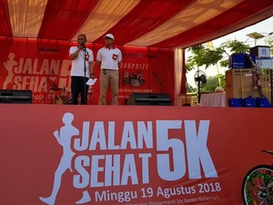 Meriahkan HUT RI ke-73, Bulog Jalan Sehat Bersama 3.000 Peserta
