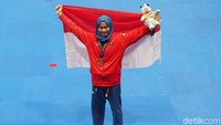 Torehan medali emas itu pun dia persembahkan untuk keluarganya. Dia berharap prestasi yang diraihnya bisa membangkitkan motivasi atlet-atlet lain.