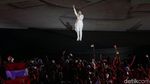 Aksi Via Vallen di Seremoni Pembukaan Asian Games