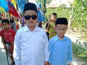 Sandiaga Ikut Komentari Foto Viral Prabowo-Sandi Junior