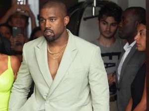 Konser di Penjara, Kanye West Jadi Kontroversi