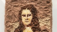Lukisan Monalisa ini bukan terbuat dari cat melainkan dari racikan cokelat, susu dan biskuit. Keren! Foto: Instagram @witenry