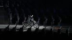 Membandingkan Saat Jokowi dan Ratu Elizabeth Pakai Stuntman