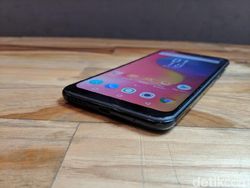 Penampakan Infinix Hot S3X yang Mirip iPhone X