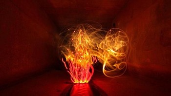  Perpaduan air dan api Foto: bored panda