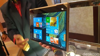 Laptop ini sangat tipis dan ringan dengan ketebalan hanya 14mm dan bobot 1,12kg. (Foto: detikINET/Virgina Maulita Putri)