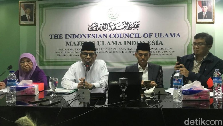 MUI: Jika Ada yang Halal, Vaksin MR dari India Tak Boleh Dipakai MUI: Jika Ada yang Halal, Vaksin MR dari India Tak Boleh Dipakai