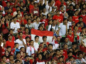 8 Bus Angkut TKI di Malaysia Dukung Timnas Lawan Singapura