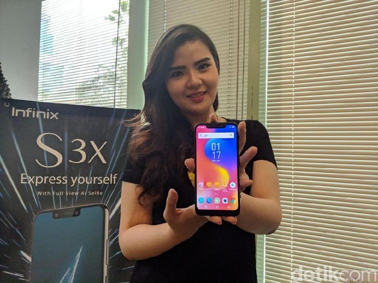 Penampakan Infinix Hot S3X yang Mirip iPhone X