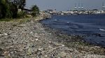 Miris! Potret Gunungan Sampah di Pesisir Jakarta