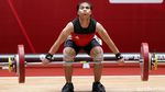 Sri Wahyuni Persembahkan Perak Angkat Besi Putri