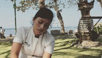 Kalau ke Bali memang paling pas untuk mencoba treatment spa tradisional. Mau coba spa tradisional di pinggir pantai Nusa Dua Bali seperti Lindswell? (lindswell_k/Instagram)