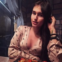 Vera mulai dengan makan buah dan sayuran mentah. Secara bertahap, ia menambahkan lebih banyak variasi ke dalam dietnya. Foto: Instagram
