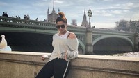 Potret Parineeti saat ke London untuk syuting film (parineetichopra/Instagram)