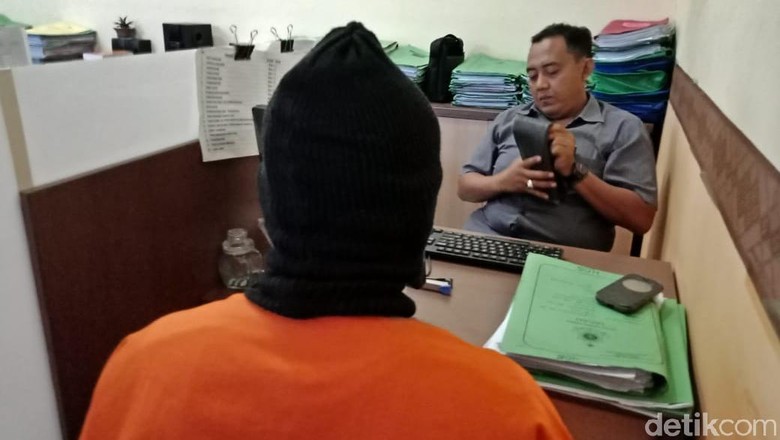 Montir Ini Dibui, 2 Bulan Intip Perempuan di Kamar Mandi Bengkel Montir Ini Dibui, 2 Bulan Intip Perempuan di Kamar Mandi Bengkel