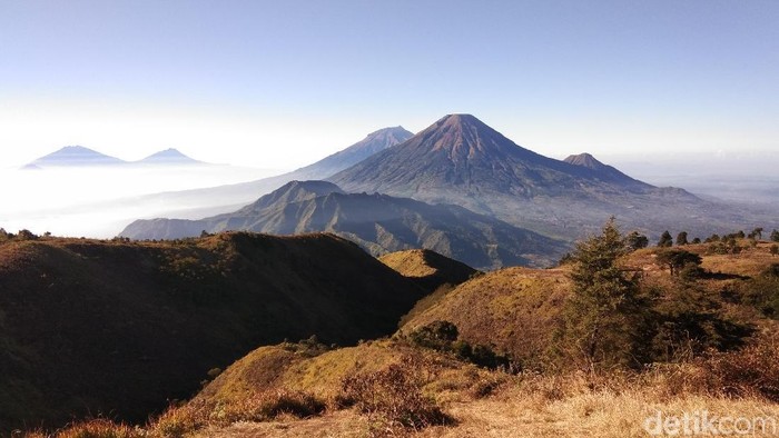 mendaki gunung prau wonosobo