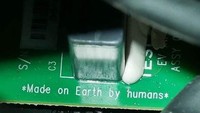 Siapa tahu alat elektronik ini mau dikirim ke luar angkasa. Istimewa/Boredpanda.