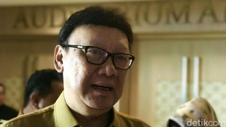 Fahri Hamzah Umbar Surat Tjahjo Minta Kepala Daerah Bantu NTB Fahri Hamzah Umbar Surat Tjahjo Minta Kepala Daerah Bantu NTB