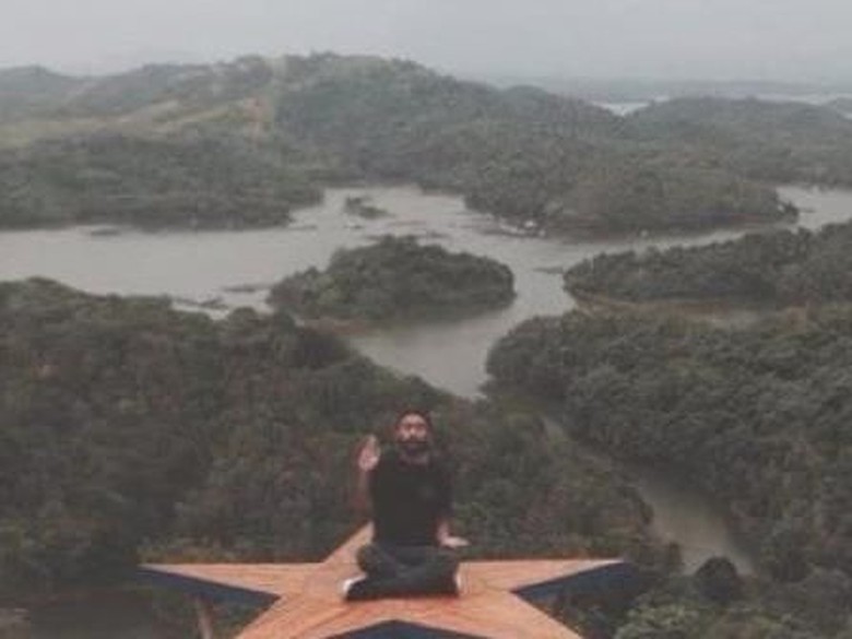 Berwisatalah, Sebab Indonesia Sangatlah Indah Berwisatalah, Sebab Indonesia Sangatlah Indah