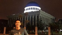Siwon cukup aktif mengikuti kegiatan marathon, yang terakhir ia ikuti adalah marathon di Brunei Darussalam yang diadakan oleh UNICEF. (Instagram: @siwonchoi)