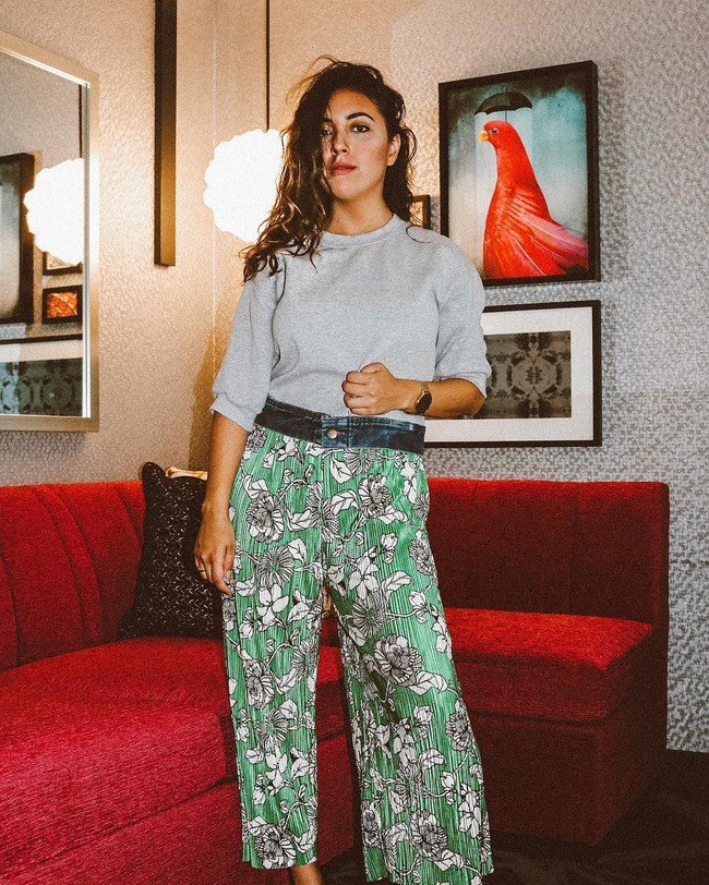 Lissette pun menyesal telah menghabiskan banyak uang untuk hidup ala selebgram. Tidak ada yang membicarakan keuangan (selebgram) di Instagram. Itu membuatku khawatir dengan bagaimana wanita peduli dengan imej. Dulu aku punya banyak kesempatan untuk menabung. Aku bisa saja berinvestasi dengan uang itu, ungkapnya. Foto: Instagram (lissettecalv)