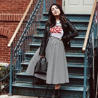 Keinginannya cuma satu untuk mendapatkan perhatian dari netizen sehingga ia banyak memiliki followers. Lalu bisa menjadi selebgram terkenal. Foto: Instagram (lissettecalv)