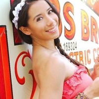 Berdarah Filipina, Tara Macken dikaruniai paras eksotis. Namun bekal utamanya adalah kemahirannya sebagai stuntwoman. Portofilmnya mencakup Furious 7, Transformers, dan Guardians of the Galaxy (menggantikan Zoe Saldana). (Foto: ist.)