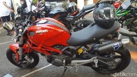 Ini Ducati Monster 795. Harga bekas motor ini di kisaran Rp 160-180 juta. Motor ini dilengkapi knalpot Termignoni yang harganya belasan juta rupiah. Foto: Zunita AP/detikcom