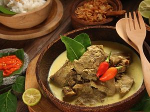 Suka Gulai dan Rendang Tapi Tak Ingin Kena Stroke? Ini Saran Dokter