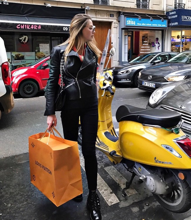 Meski memiliki segalanya, tapi Julia merasa tertekan. Tekanan datang dari orangtunya. Kepada sejumlah media, Julia mengatakan bahwa dia dituntut untuk jadi wanita cerdas, sukses dan elegan oleh orangtuanya. (Foto: Instagram)