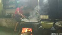 Krenyes Renyahnya Ikan Wader di Warung Mak Ti Bikin Nagih