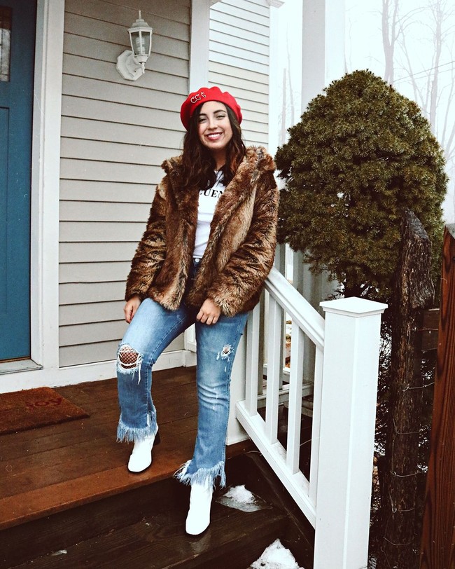 Seperti cerita dari wanita bernama Lissette Calveiro. Wanita 26 tahun itu jadi terlilit utang demi pamer kekayaan dan hidup glamour di Instagram. Foto: Instagram (lissettecalv)