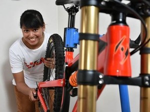 5 Tips Kenalkan Downhill MTB pada Anak agar Sejago Tiara Andini