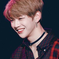 Bentuk wajah dengan dagu lancip sering disebut dengan V-Line. Seperti dikutip dari Koreaboo, orang Korea Selatan biasa menggunakan istilah ini untuk menggambarkan rahang yang tajam dan lancip, seperti huruf V. Foto: Dok. Koreaboo