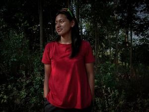 Foto Aksi Sepeda Atlet Cantik Peraih Emas Tiara Andini
