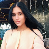 Tapi, Vera kini menemukan cintanya pada olahraga dan membantu melawan gangguan makan yang diidapnya. Foto: Instagram