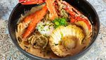 Slurp! Ramen Kuah Gurih Kental Beragam Topping Ini Bikin Ngiler