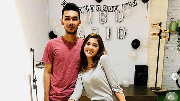Raya Kitty menikah dengan Abid Zia, kini mereka bercerai