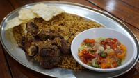 Malam Ini Enaknya Makan Nasi Kebuli yang Gurih Berempah