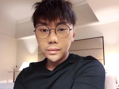 Seperti Roy Kiyoshi, Artis Ini Modif Fisiknya Demi Kesempurnaan
