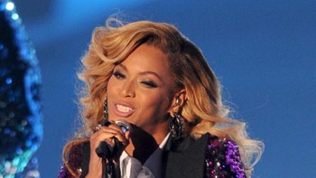 6. @beyonce. Akun resmi musisi AS Beyonce ini memiliki 118 juta follower. (Foto: Kevin Winter/Getty Images)