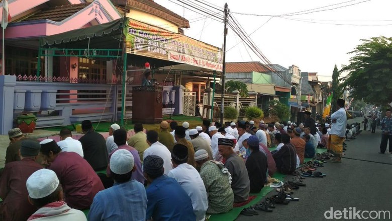 Jemaah DII di Surabaya Salat Id Hari Ini Potong Kurban Besok