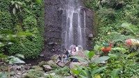 Satu lagi curug keren di Bogor, namanya Kawung. Traveler bisa coba ke sana kalau mau bersantai bareng teman atau keluarga (I Gede Leo Agustina/dTraveler)