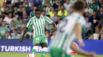 Bermodal pemain seperti William Carvalho, Sergio Canales, hingga Takashi Inui, mampukah kamu melawan Barcelona dan Real Madrid dengan tim ini? Foto: Twitter/RealBetis