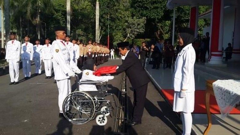 Momen Haru Anak Berkebutuhan Khusus Jadi Paskibra 17 Agustus di Babel Momen Haru Anak Berkebutuhan Khusus Jadi Paskibra 17 Agustus di Babel