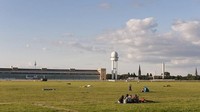 Dahulu Bandara Tempelhof di Berlin, Jerman sempat jaya saat zaman Nazi. Namun setelah ditutup oleh pemerintah, kini bandara itu diubah jadi ruang terbuka publik (Visit Berlin)