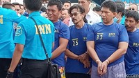 BNN menangkap anggota DPRD Langkat, Sumut, Ibrahim Hasan alias Ibrahim Hongkong (nomor 33). Ibrahim merupakan bandar narkoba kelas kakap. Foto: Resi (detik)