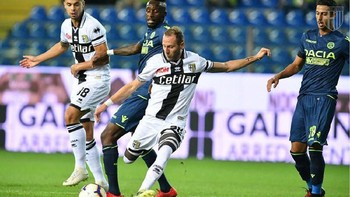 Kembali lagi ke Serie A setelah terlempar ke Serie D, jadi tantangan tersendiri untuk mengembalikan kejayaan tim yang sempat gemilang di era 1990an ini. Foto: Twitter/1913parmacalcio