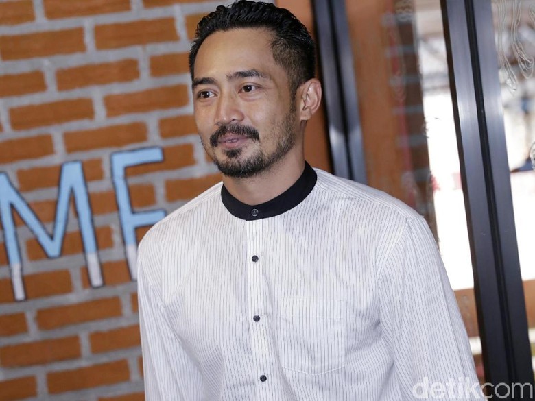 Yama Carlos Buka Suara soal Tudingan Bawa Kabur Anak dari Istri Yama Carlos Buka Suara soal Tudingan Bawa Kabur Anak dari Istri